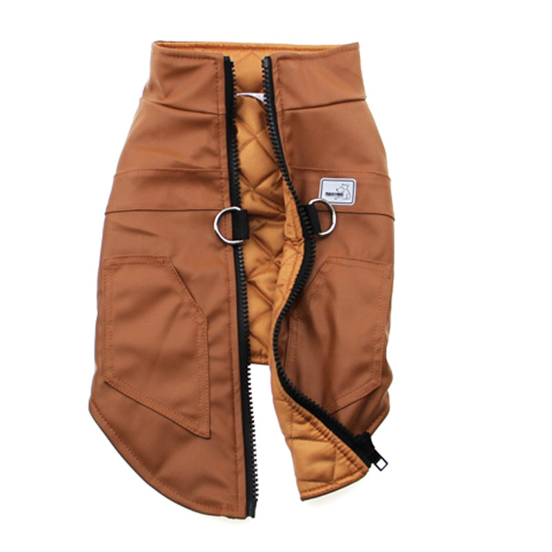 Dicke warmhaltende Lederjacke für die kälteren Tage.